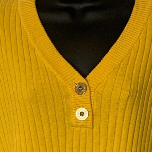 Lauren Jeans Company Ribbed V Neck Long Sleeve Sweater - Picture 2 of 8